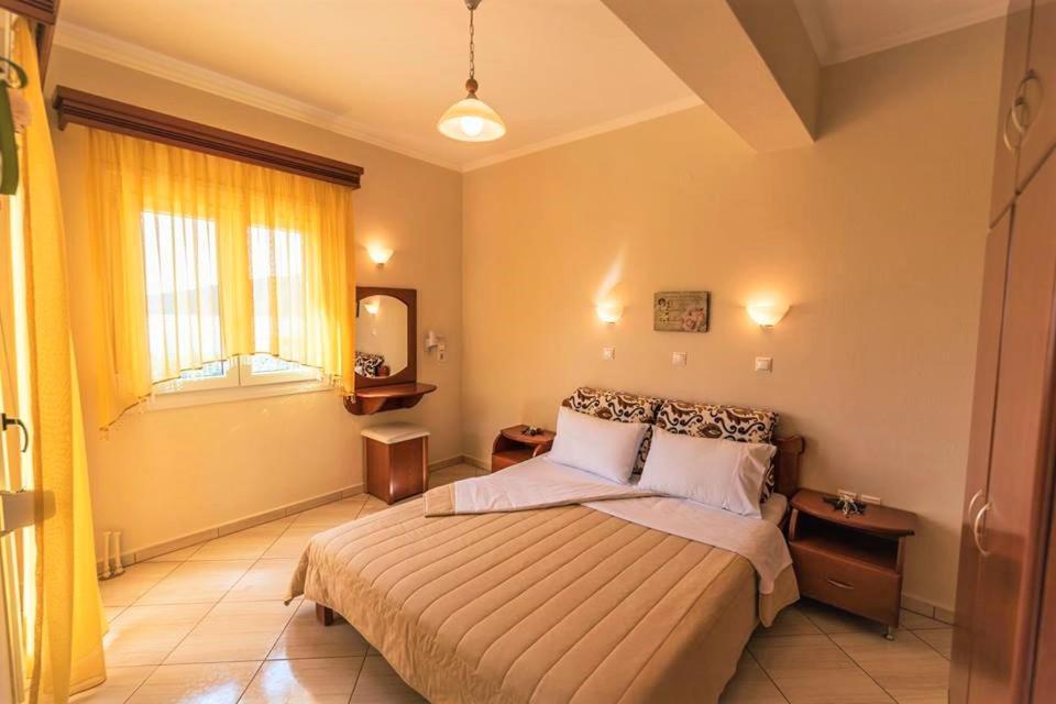 Anna Apartments Chrysi Ammoudia Exterior photo